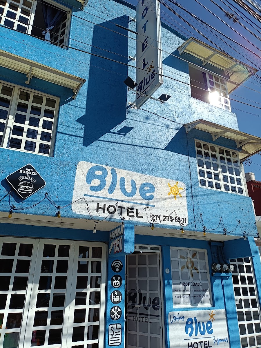 Hotel Blue